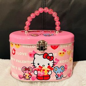 Sanrio 2023 Hello Kitty Valentine’s Tin Box